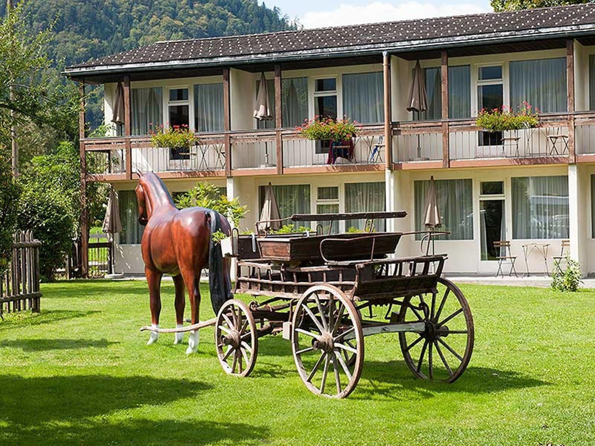 Jungfrau Hotel Annex Alpine-Inn Wilderswil Exterior foto